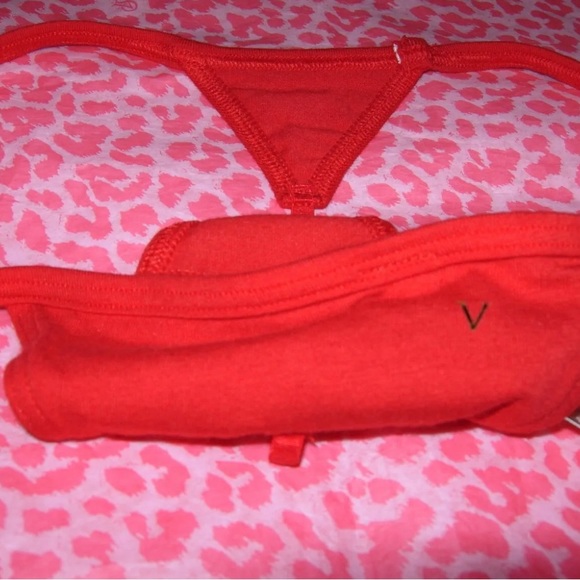 Victoria's Secret Sexy V-String G-String Skimpy Strappy Gold VS LOGO Pantie NWT - Picture 2 of 3